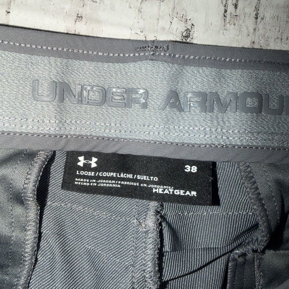 Under Armour Men’s Golf Shorts Gray Heatgear Performance Flat Front Size 38 - Picture 2 of 6